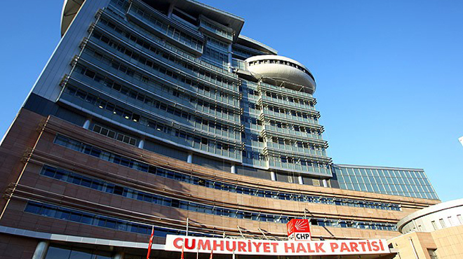 CHP'den tepki istifaları