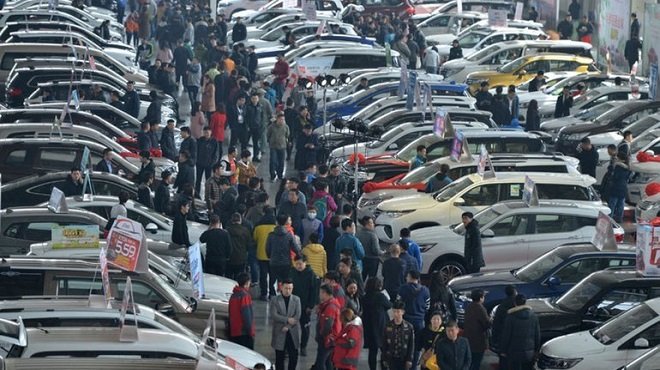 Çin otomobil ithalatında vergiyi azaltacak