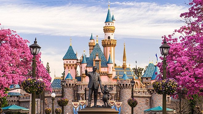 Disneyland Paris 2 milyar euro’ya yenilenecek