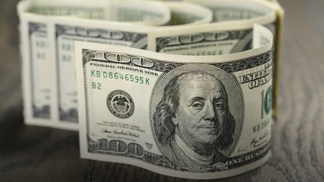 Dolar 4,11'in altına indi
