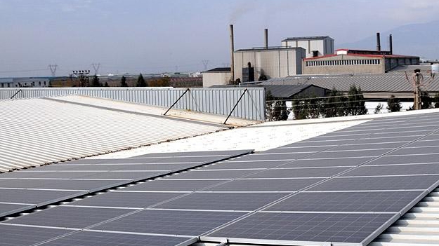 Fabrikasının elektriğini güneşten sağlıyor