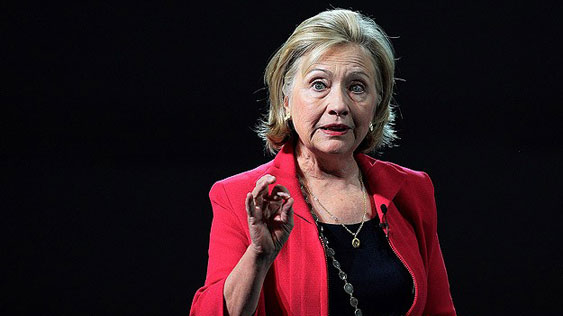 Hillary Clinton başkanlık için kolları sıvadı