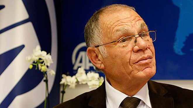 ‘Kıbrıs Türkü farklı bir seçeneği düşünmek zorunda’