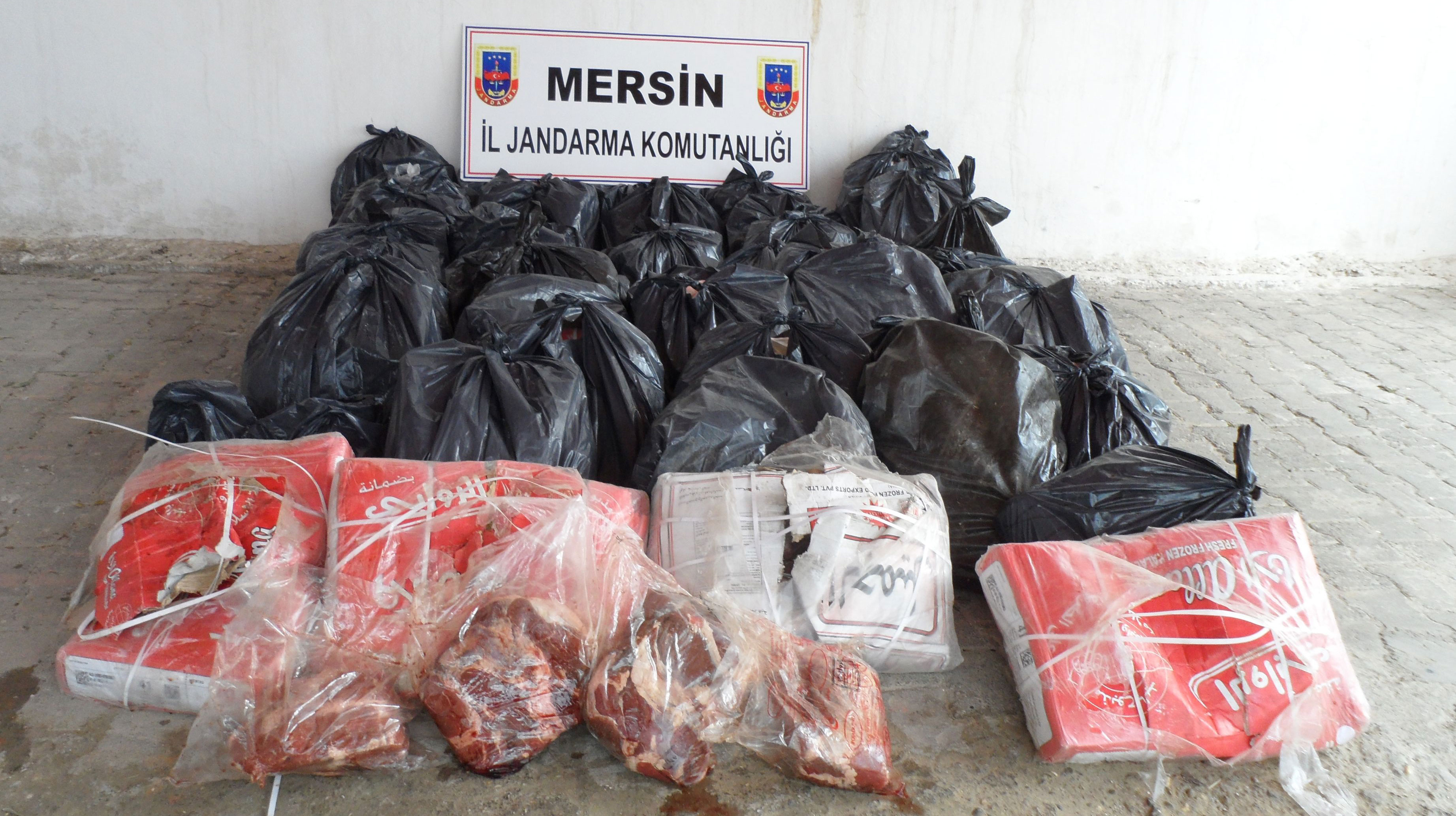 Mersin'de 21 ton kaçak et ele geçirildi