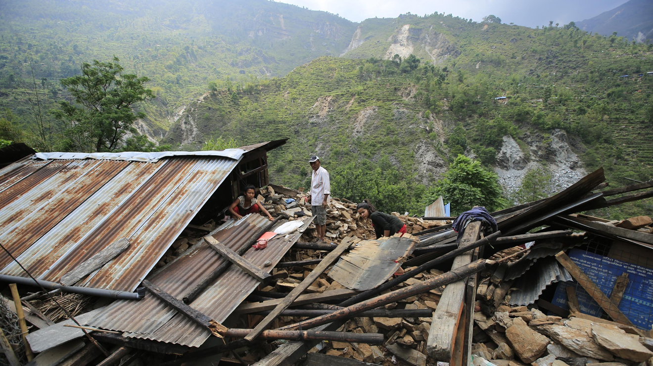 Nepal’de 7.4 büyüklüğünde 2. deprem