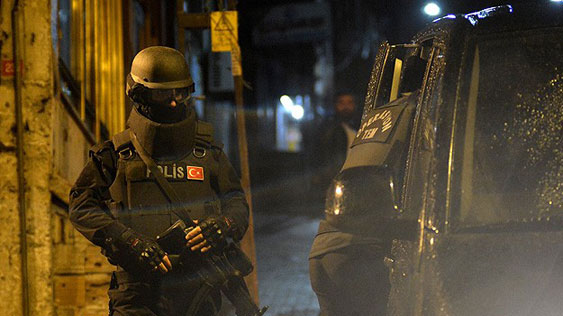 Okmeydanı'nda eş zamanlı operasyon