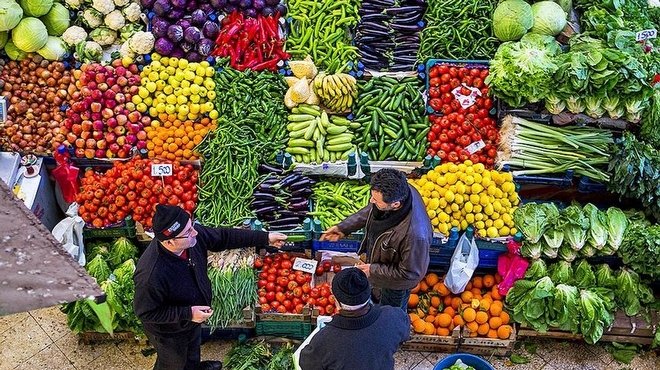 Rusya’nın almadığı 20 ton sebze ve meyve halka dağıtıldı