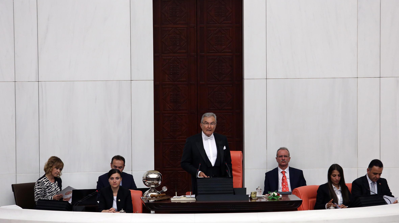 TBMM'de tören başladı
