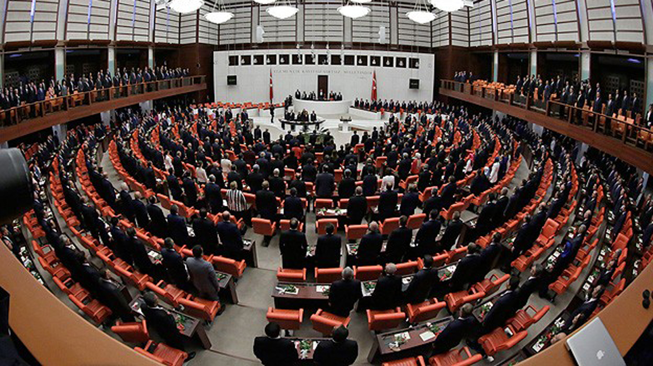TBMM'de yemin töreni 10 saat sürdü
