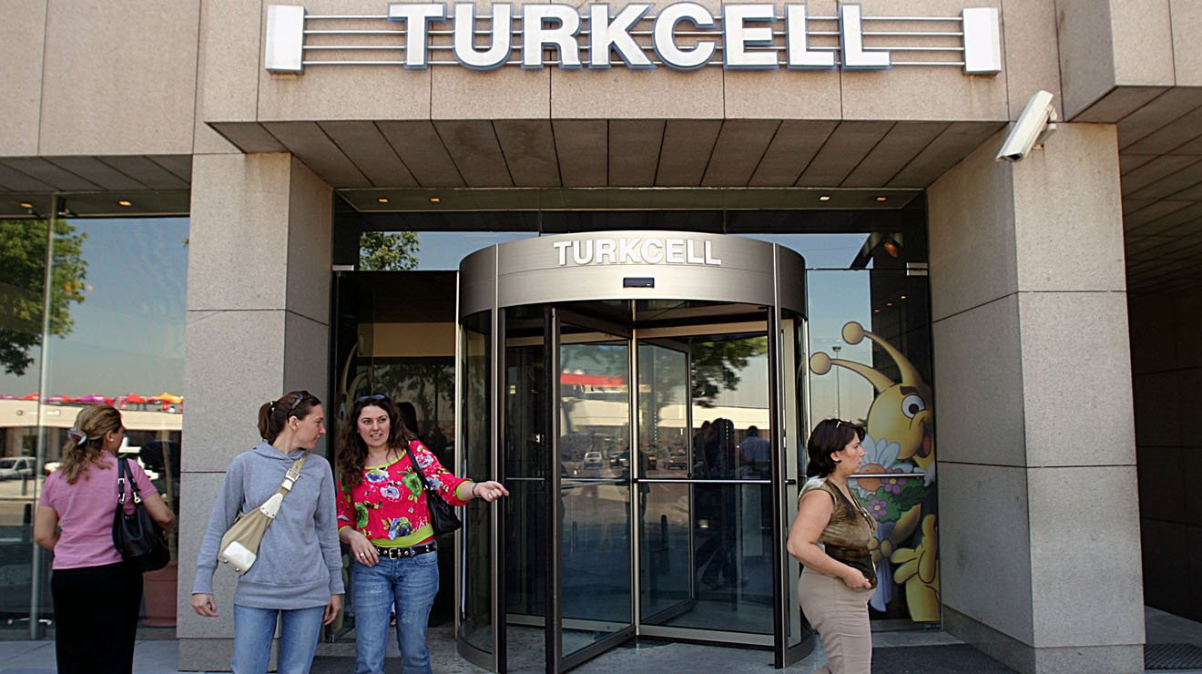Turkcell kadın basketbol milli takımlarının sponsoru oldu