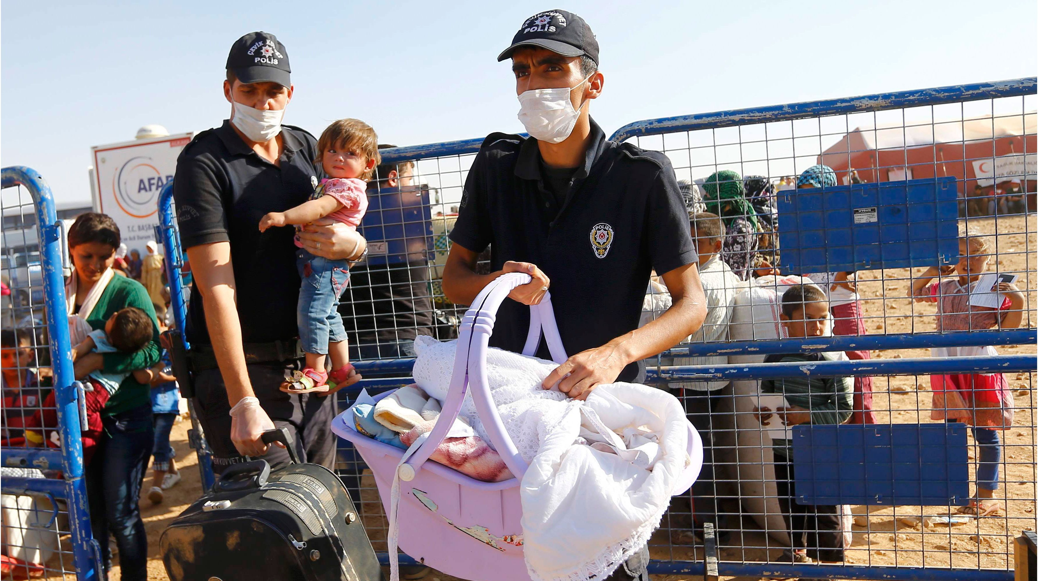 Türkiye'ye kaçan Suriyeliler'in sayısı 400,000'i bulabilir