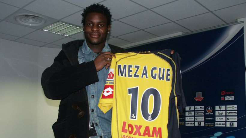 Ünlü futbolcu Valery Mezague ölü bulundu