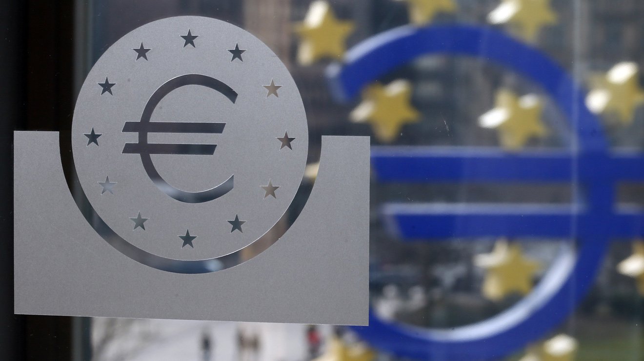 Uzmanlar Euro Bölgesi için büyüme ve enflasyon tahminlerini düşürdü