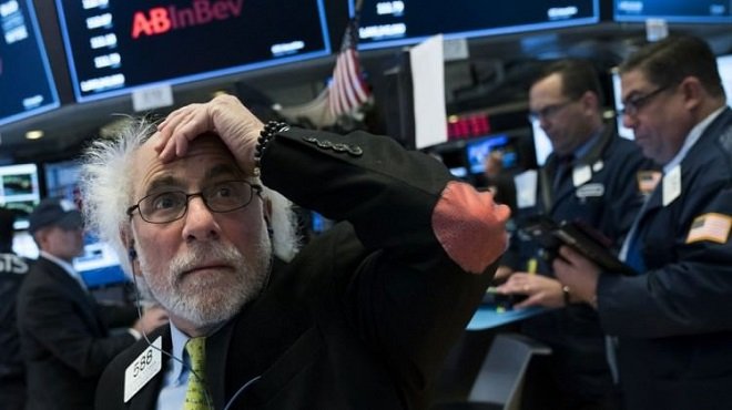 S&P 500 tepetaklak, 2018 yılı kazancı sıfırlandı