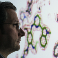 AZ1385-Scientist-examining-one-of-our-development-compounds