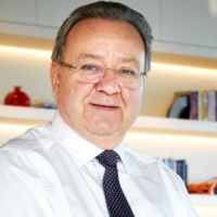 DominoVC