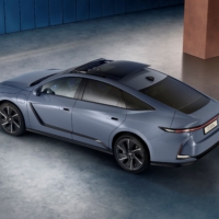 Lexus ES 500e (4)