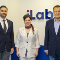 iLab Strateji Direktörü Arda Ayvaz ve Traick AI CEO’su Dr. Burcu Bektaş Güneş ve Mustafa Say kopya 1
